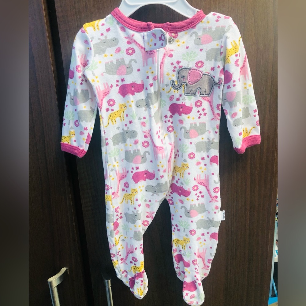 All sleepwear are 0-3M different brands. - Picture 2 of 12